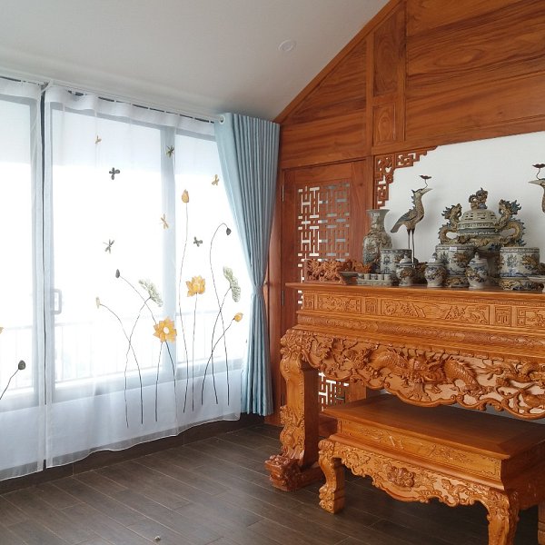 Rèm phòng thờ